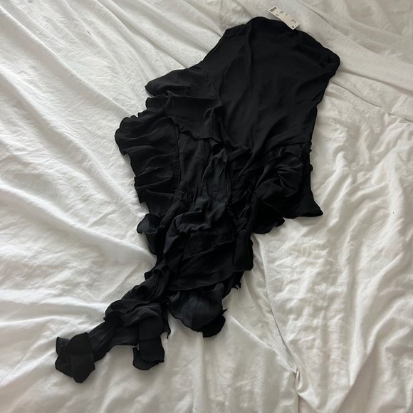 Urban Outfitters Dresses & Skirts - Urban outfitters strapless Asymmetrical Bandeau Dress